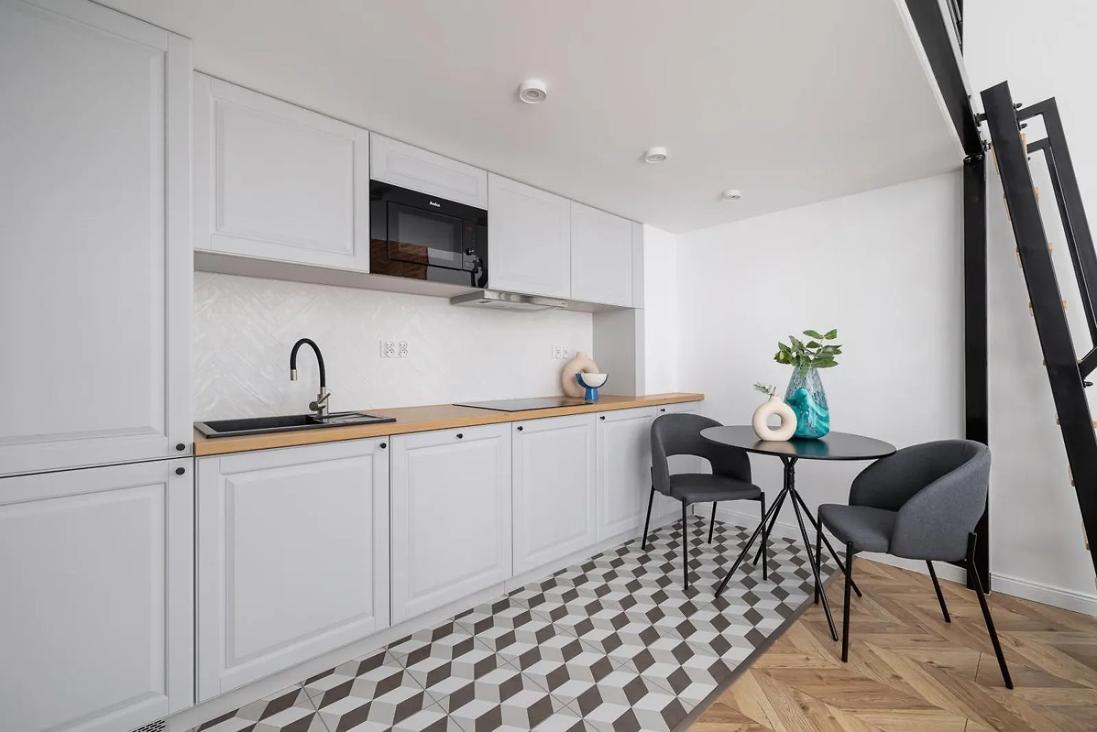 Kazimierz - Balcony Apartment- Starowislna 41 Krakow 0*,  Poland